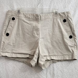 Nautica Women's‎ Khaki Beige Shorts Size 16 Navy Button Accents